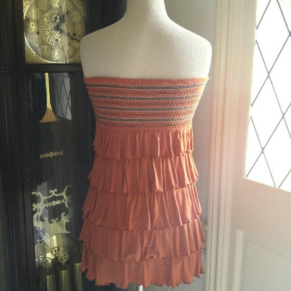 Rust Strapless Ruffled Dress with Embroidery Bust - Picture 3 of 4