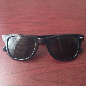 Lucky brand sunglasses