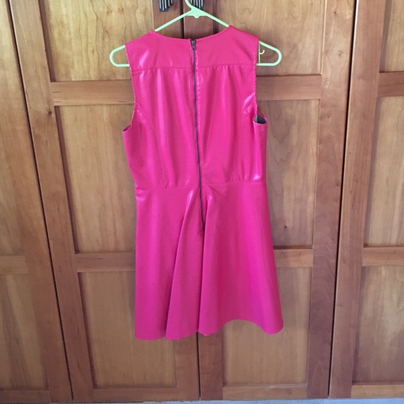 Pink leatherette dress - Picture 2 of 2