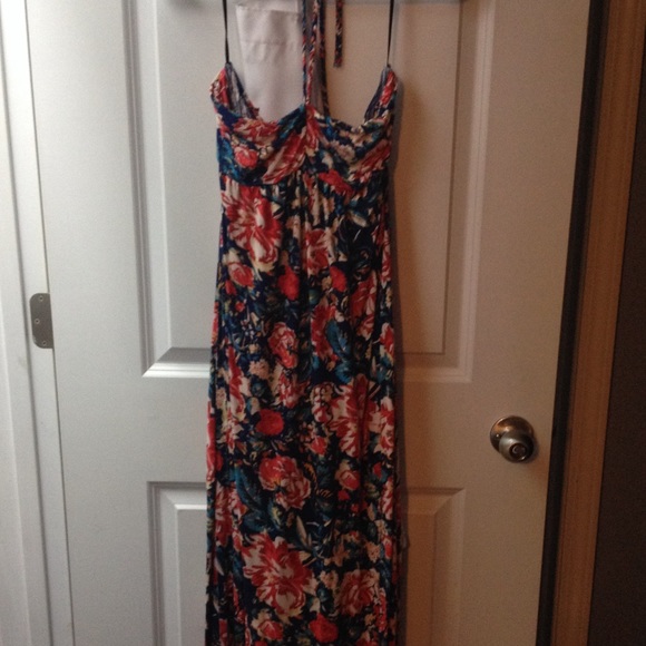 🦅 Floral Maxi Halter Dress 🦅