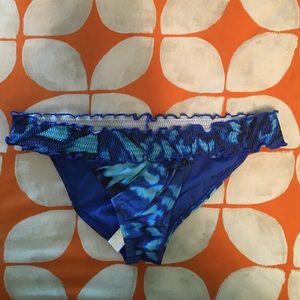 NWT Sofia by Vix swimsuit bottom size Meduim