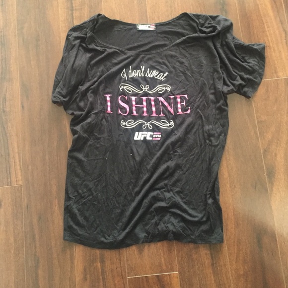 UFC Tshirt - Picture 1 of 2
