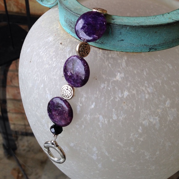 Handmade bracelet with amethyst - Picture 1 of 3