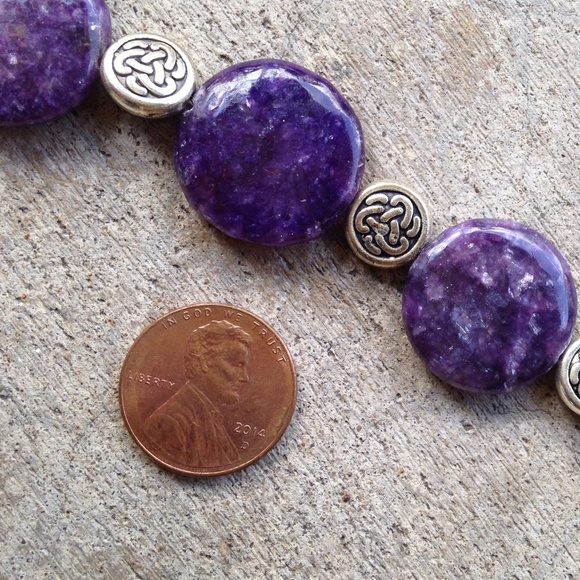 Handmade bracelet with amethyst - Picture 3 of 3