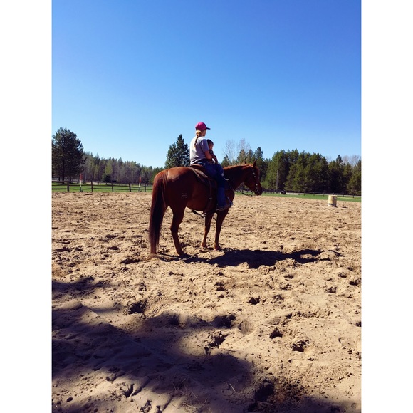 Meet your Posher, Brooke - Picture 1 of 1