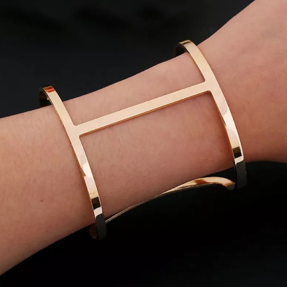 Jewelry - Cuff bracelet