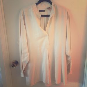 100% silk Banana Republic blouse size m