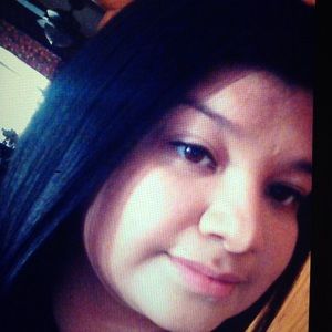 Meet your Posher, Adela