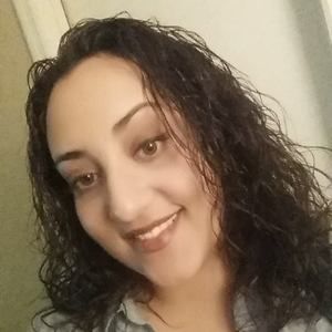 Meet your Posher, Desiree