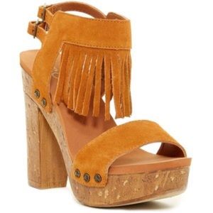 Platform fringe sandal