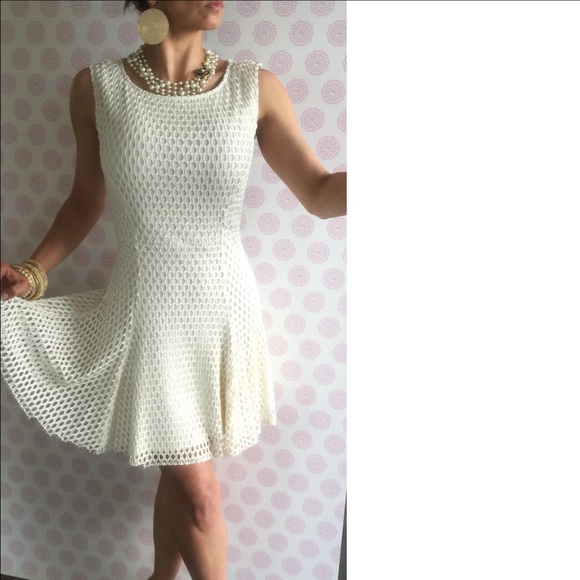 Like new Elizabeth and James white shirt dress