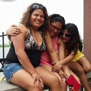 Meet your Posher, Claudia