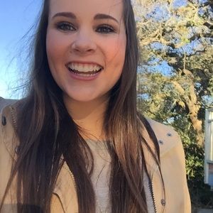 Meet your Posher, Corrine