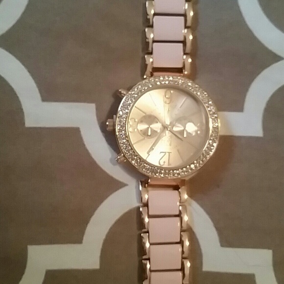 Watch - Picture 3 of 3