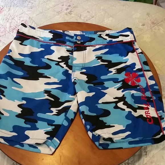 WOMEN'S CORAL REEF BOARD SHORTS