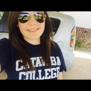 Meet your Posher, Sara