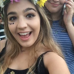 Meet your Posher, Christina