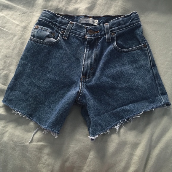 Levis high waisted Jean shorts