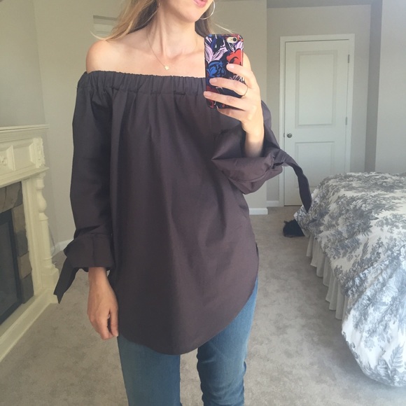 1️⃣ left! off the shoulder top - Picture 2 of 3