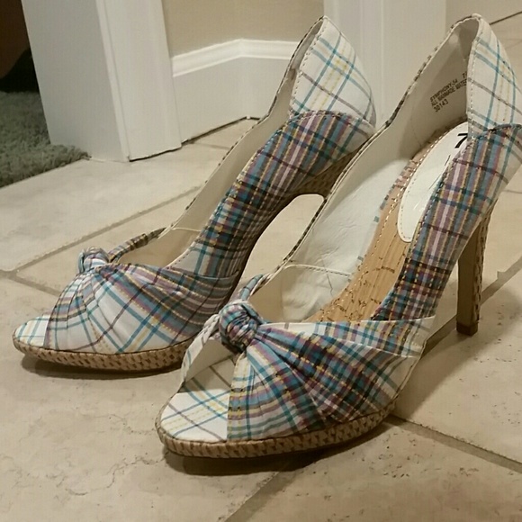 Plaid Fabric peep toe Heels - Picture 1 of 4
