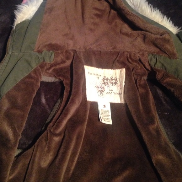 Warm furry vest - Picture 2 of 4