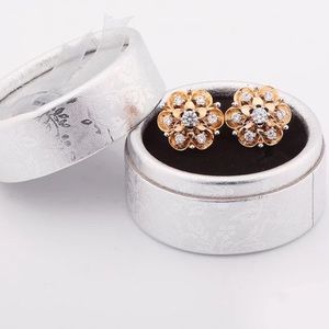 Flower Hoop Earing Fashion Jewelry AAA Zirconia