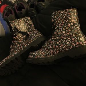 Floral boots