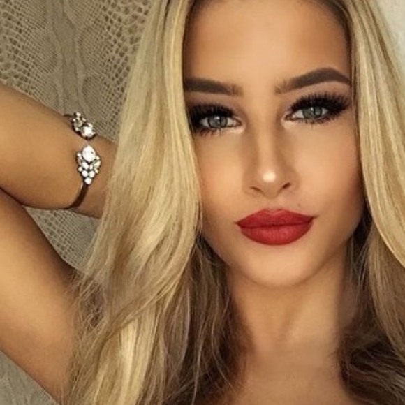 Crystal Cuff Bracelet in Gold - Picture 5 of 8