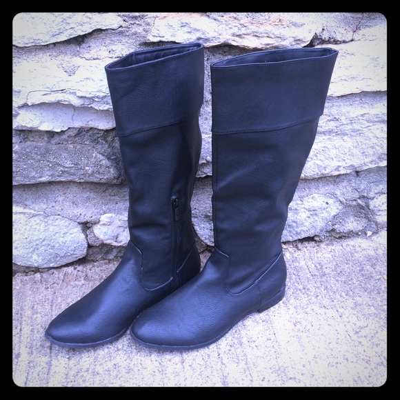 Black Boots