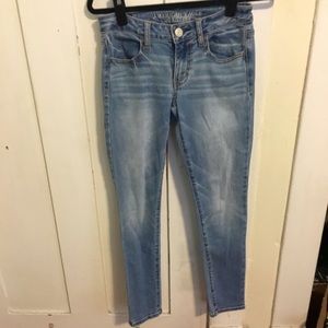 Medium wash AEO jeggings, short length