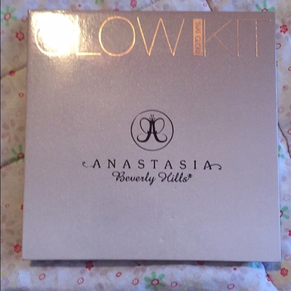Anastasia Beverly Hills Glow Kit