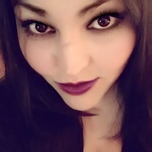 Meet your Posher, Miryam
