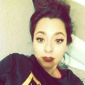 Meet your Posher, Celeste