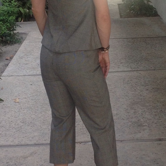 Gianni Versace Summer Suit Set - Picture 2 of 4