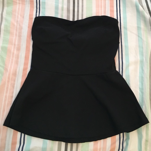 Black strapless peplum, lightly padded top!