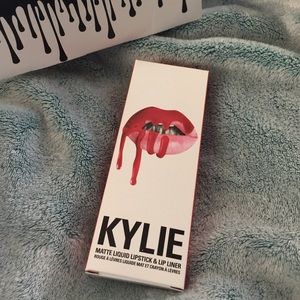 Kylie Lip Kit Mary Jo K