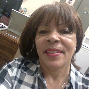 Meet your Posher, Linda