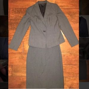 Ann Taylor Dark Grey Loft Suit Skirt Set- Size 6
