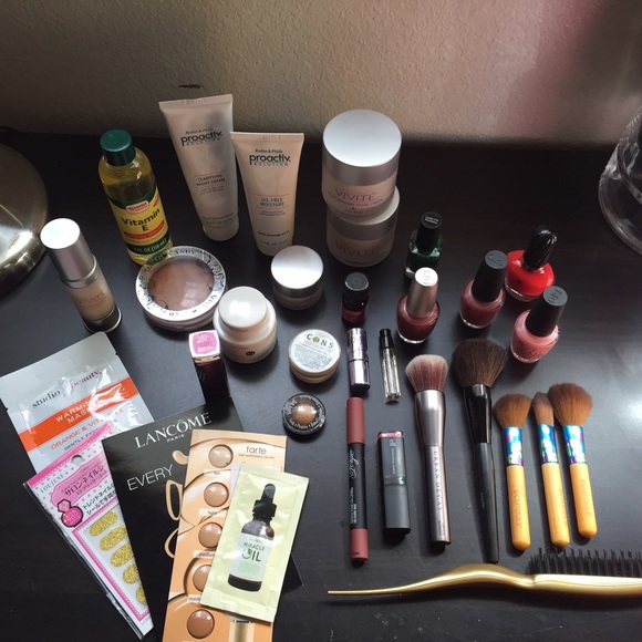 🎀 Skincare/ Makeup Bundle 🎀