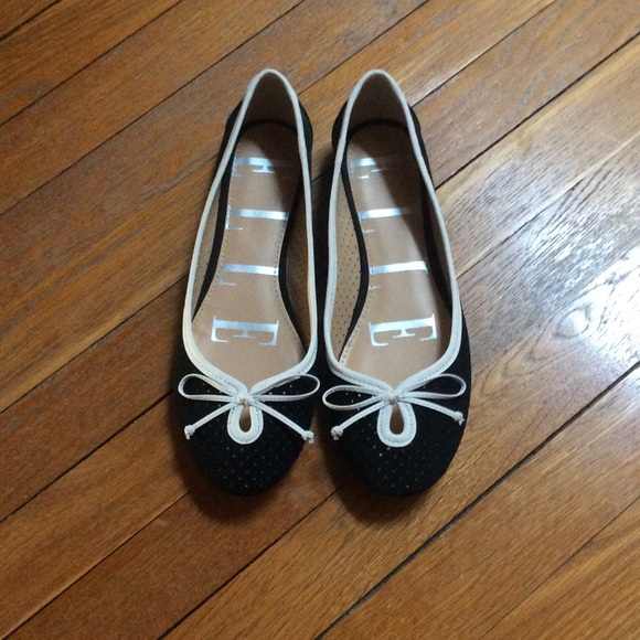 Elle Black & White Flats