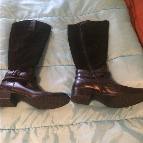 Black Boots***LIKE NEW***