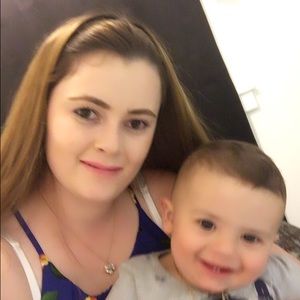 Meet your Posher, Estela