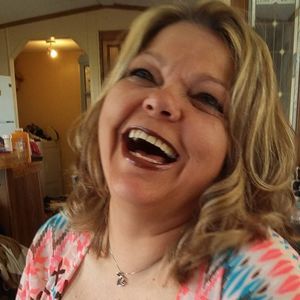 Meet your Posher, Denise