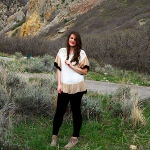 Meet your Posher, Alexi