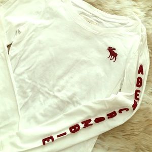 Abercrombie & Fitch; Relaxed Fit, Long Sleeve Tee