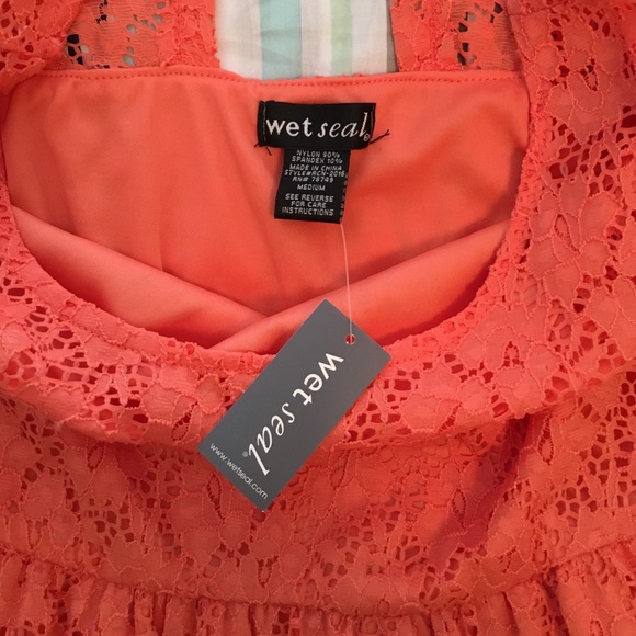 New! Floral lace patterned coral dress! - Picture 4 of 4