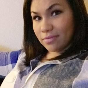 Meet your Posher, Steffany