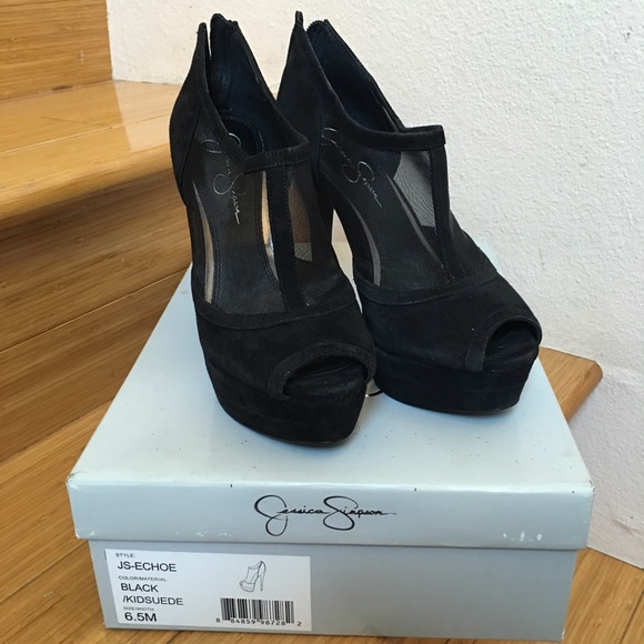 Jessica Simpson Black Suede Platform Pumps