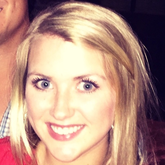 Meet your Posher, Olivia