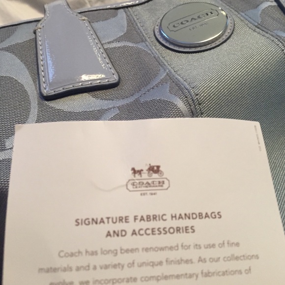 Coach purse - Picture 3 of 4